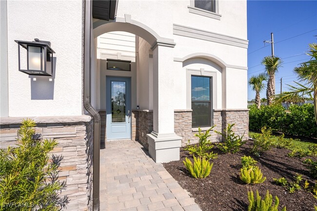 9589 Caymas Ter in Naples, FL - Building Photo - Building Photo