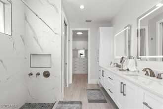 734 109th Ave N in Naples, FL - Building Photo - Building Photo