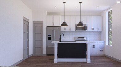 704 S 1st St in Conroe, TX - Building Photo - Building Photo