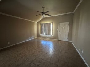 1306 Powder River Dr in Killeen, TX - Foto de edificio - Building Photo