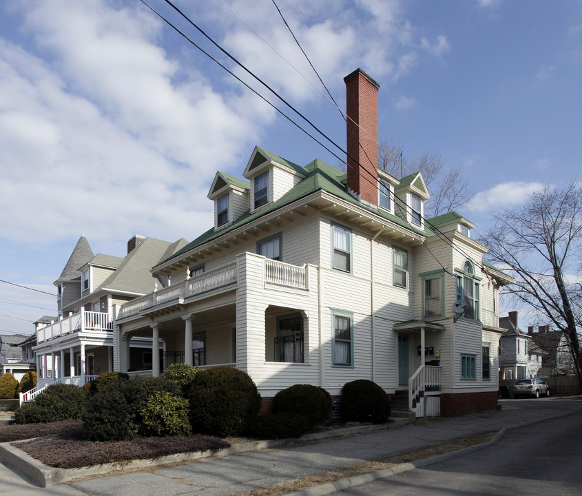 21 Elmgrove Ave in Providence, RI - Foto de edificio