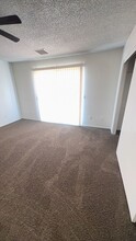 12690 Iroquois Rd in Apple Valley, CA - Building Photo - Building Photo