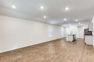 250 Granary Dr in Uhland, TX - Building Photo - Building Photo