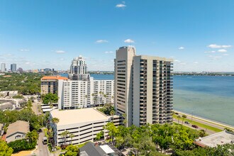 Atrium on the Bayshore in Tampa, FL - Building Photo - Building Photo