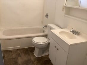 4850 N 44th St in Milwaukee, WI - Building Photo - Building Photo