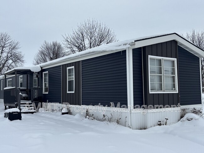 property at 1735 Blackhawk Dr