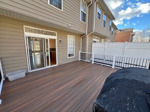 10312 Nareen St in Upper Marlboro, MD - Foto de edificio - Building Photo