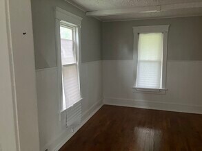 1022 23rd St NW in Canton, OH - Foto de edificio - Building Photo