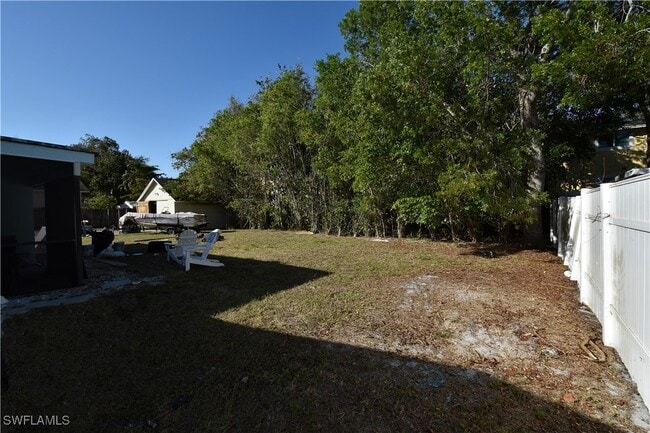 property at 3125 Barrett Ave