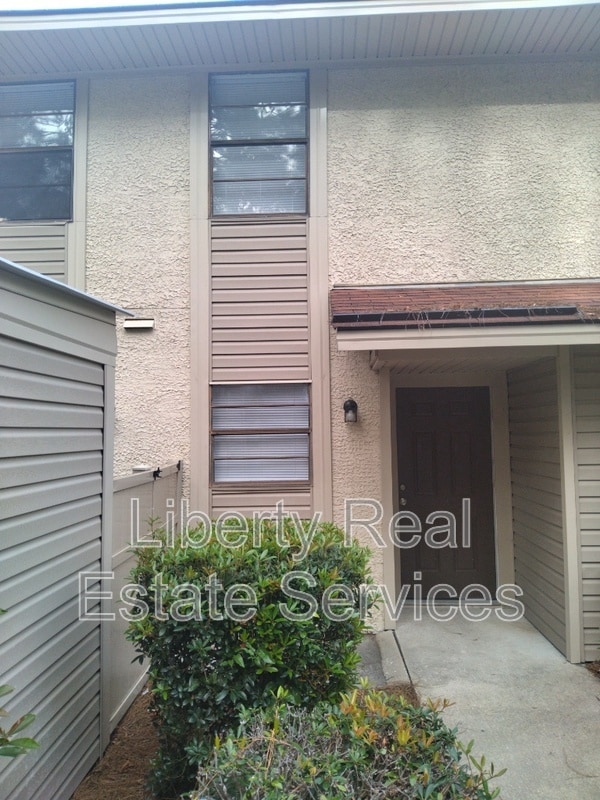 property at 901 Olmstead Dr