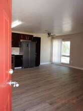 9885 E La Palma Ave, Unit 201 in Gold Canyon, AZ - Foto de edificio - Building Photo