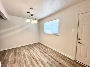 713 Cindy Ln in Grand Prairie, TX - Building Photo - Building Photo