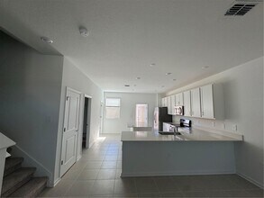 1865 Fulfillment Dr in Kissimmee, FL - Building Photo - Building Photo