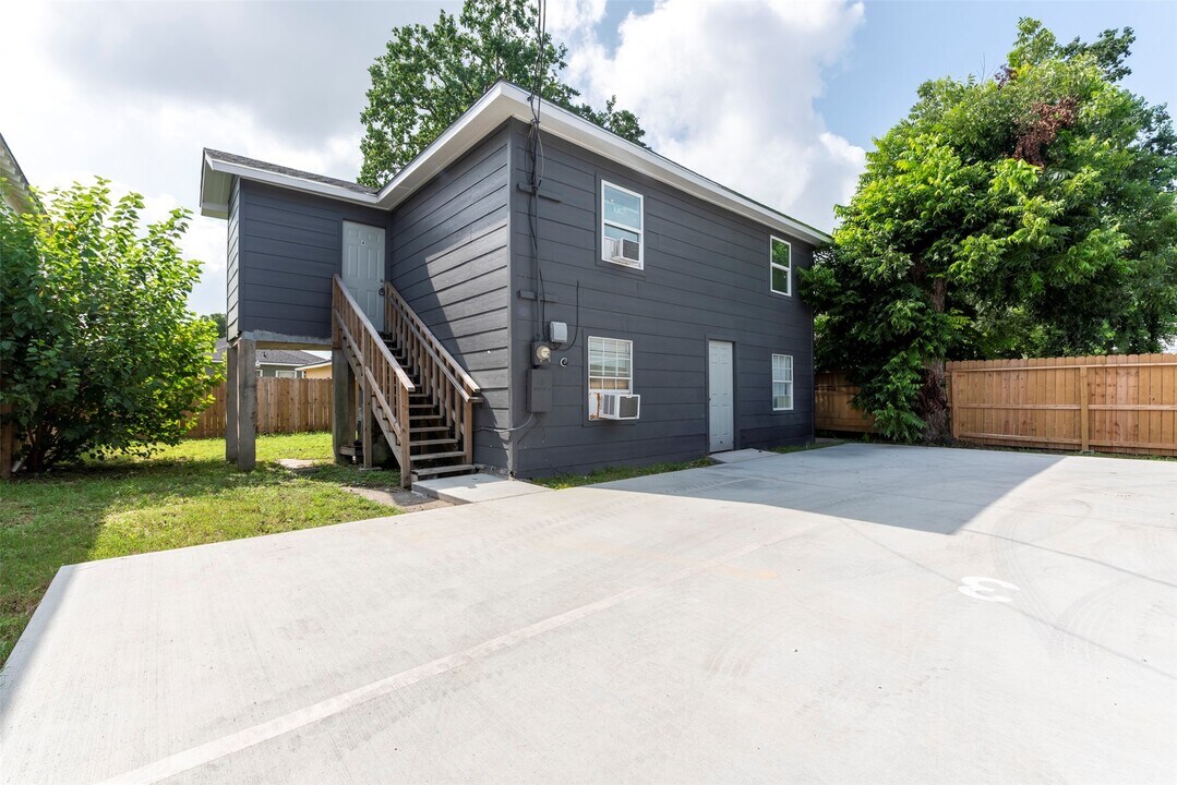17 Norwood St in Houston, TX - Building Photo