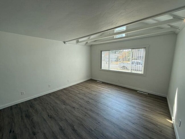 property at 2525 SE Thompson St