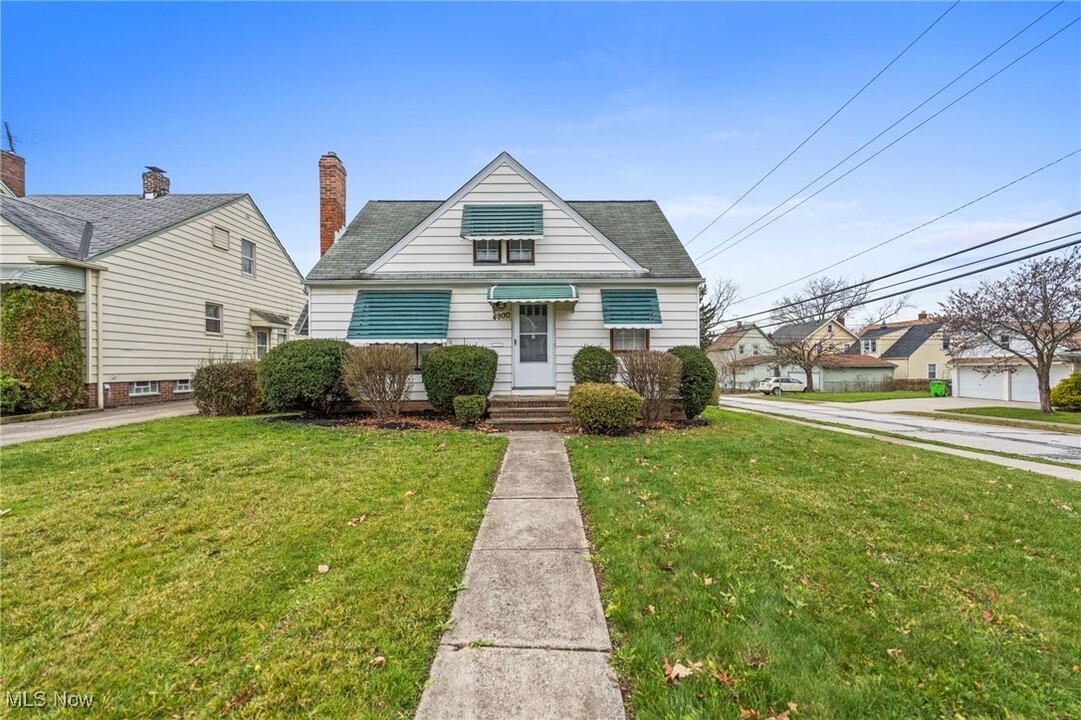 4900 E 86th St in Garfield Heights, OH - Building Photo