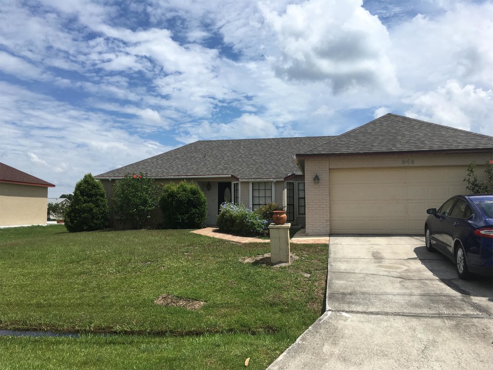 843 Franconville Ct in Kissimmee, FL - Building Photo