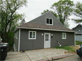1412 N 6th St, Unit 1 in Mankato, MN - Building Photo