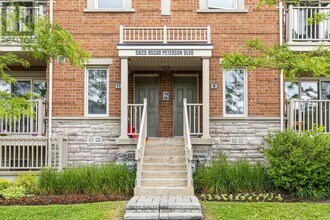 5625-5625 Oscar Peterson Blvd in Mississauga, ON - Building Photo - Building Photo