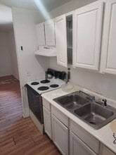 904 W Macon St in Decatur, IL - Building Photo - Building Photo