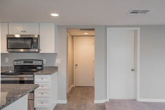 311 N 10th Ave in Sterling, CO - Building Photo - Building Photo