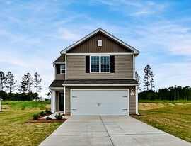 121 Royal Mdw Dr in Angier, NC - Building Photo