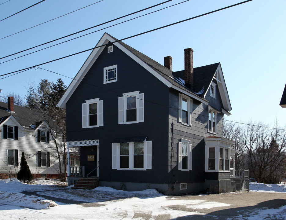 343 Pine St in Lewiston, ME - Foto de edificio