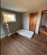 266 Savage Hill Rd in Berlin, CT - Building Photo - Building Photo