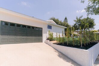2251 E 20th St in Signal Hill, CA - Building Photo - Building Photo