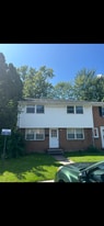 4294 Candlelight Ln, Unit 4294 Candlelight in Liverpool, NY - Building Photo