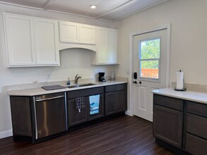 71 Willard Ave, Unit Unit 3 in Springfield, MA - Building Photo - Building Photo