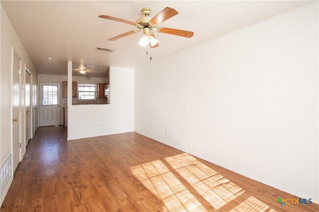 4003 Pilgram Dr in Killeen, TX - Building Photo - Building Photo