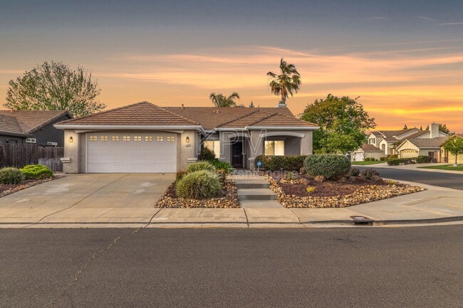 property at 2609 Magnolia Ct