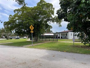 170 SW 63rd Ct in Miami, FL - Building Photo - Building Photo