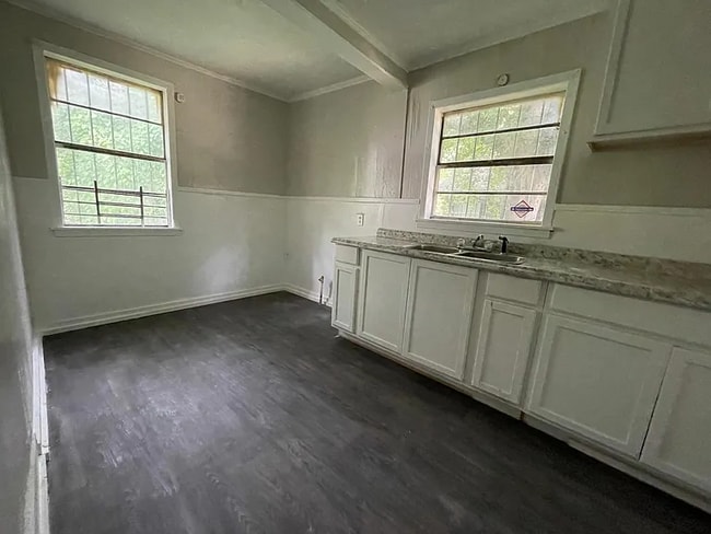 450 Derrick St in Jackson, MS - Building Photo - Building Photo