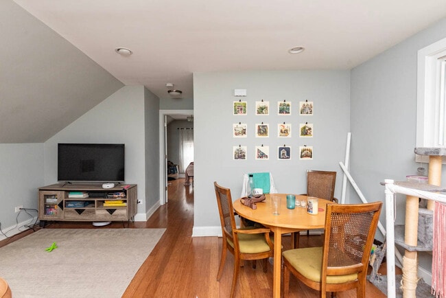848 N Wood St in Chicago, IL - Building Photo - Building Photo