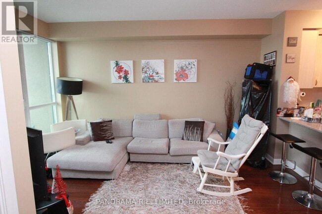 235 Sherway Gardens Rd in Toronto, ON - Building Photo - Building Photo
