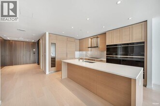 1327 Bellevue Ave in West Vancouver, BC - Building Photo - Building Photo