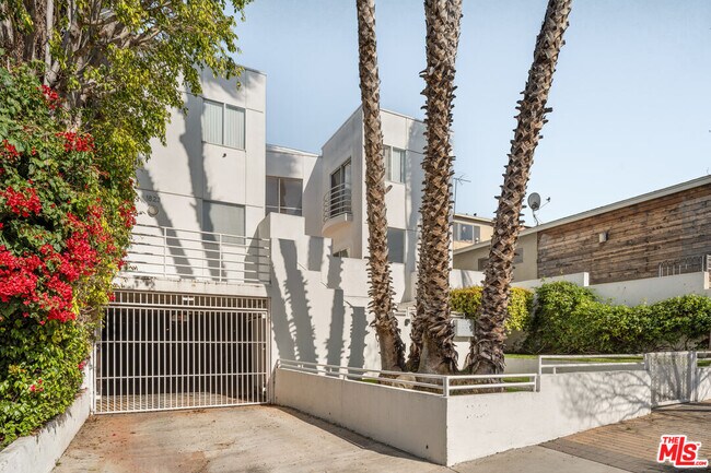 property at 1823 20th St