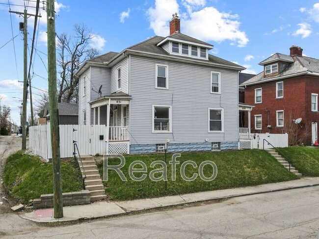 831 Studer Ave in Columbus, OH - Building Photo - Building Photo