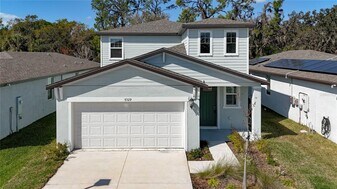 7329 Boggy Crk Pl in Parrish, FL - Building Photo