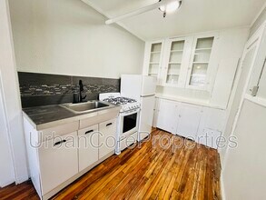 236 10th Ave NE in St. Petersburg, FL - Building Photo - Building Photo