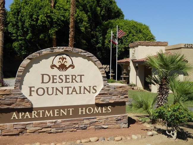 Desert Fountains at Palm Desert in Palm Desert, CA - Foto de edificio - Building Photo