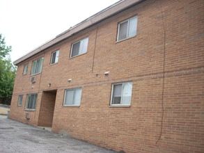 16020 Nelacrest Rd in East Cleveland, OH - Building Photo - Building Photo