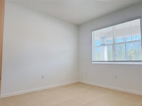 13142 Pergola Ave in Orlando, FL - Building Photo - Building Photo