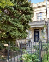 2326 S Millard Ave in Chicago, IL - Building Photo