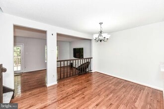 5836 Jackson Oak Ct in Burke, VA - Building Photo - Building Photo