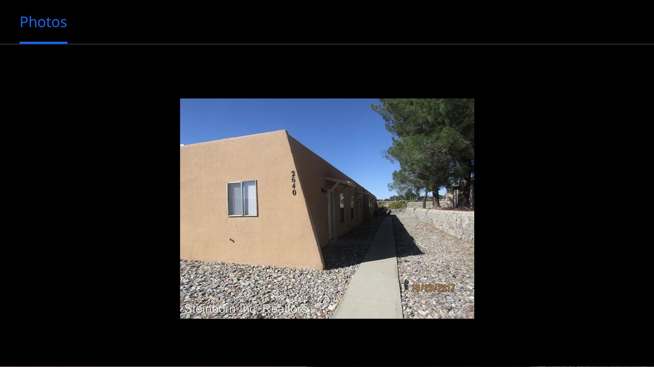 2640 Fairway Dr, Unit Fairway in Las Cruces, NM - Foto de edificio