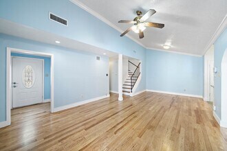 12104 Burdine St in Houston, TX - Building Photo - Building Photo