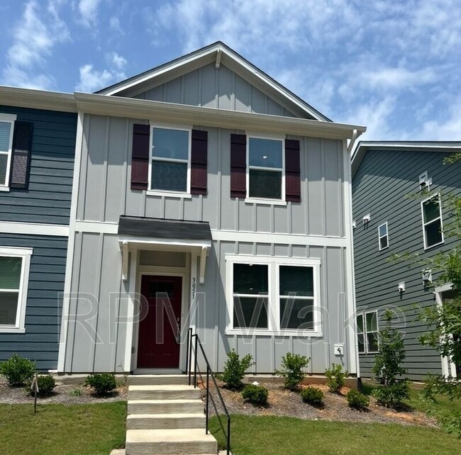 property at 3051 Spline Cir